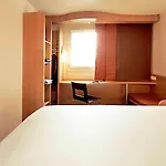 Ibis Hotell Saintes