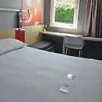 Ibis Saintes