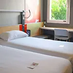 Ibis فندق ساتْ
