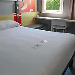 Ibis Hotel 3*