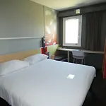 ホテル Ibis