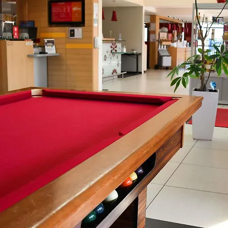 Ibis Hotel 3*
