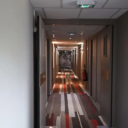 Отель Ibis 3*