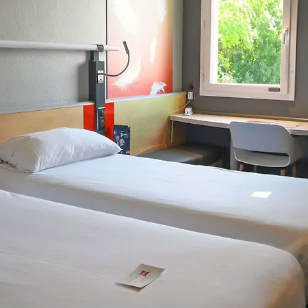 Ibis Отель 3*