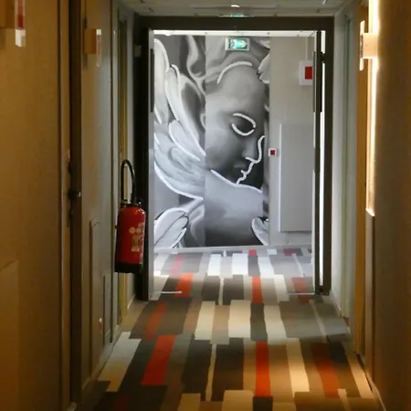 Ibis 3*