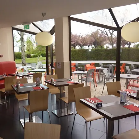 Ibis Saintes