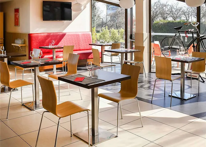 Ibis Hotel Saintes