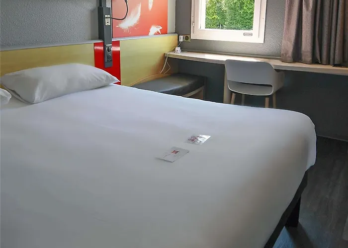 Ibis Hotel 3*
